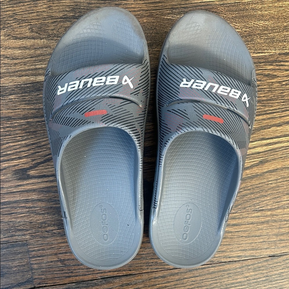 Bauer Oofos Black and Gray Slide Sandals